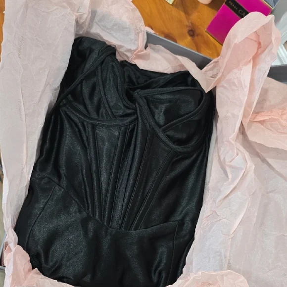 House of CB Elegant Black Dress - Picture 6 of 7